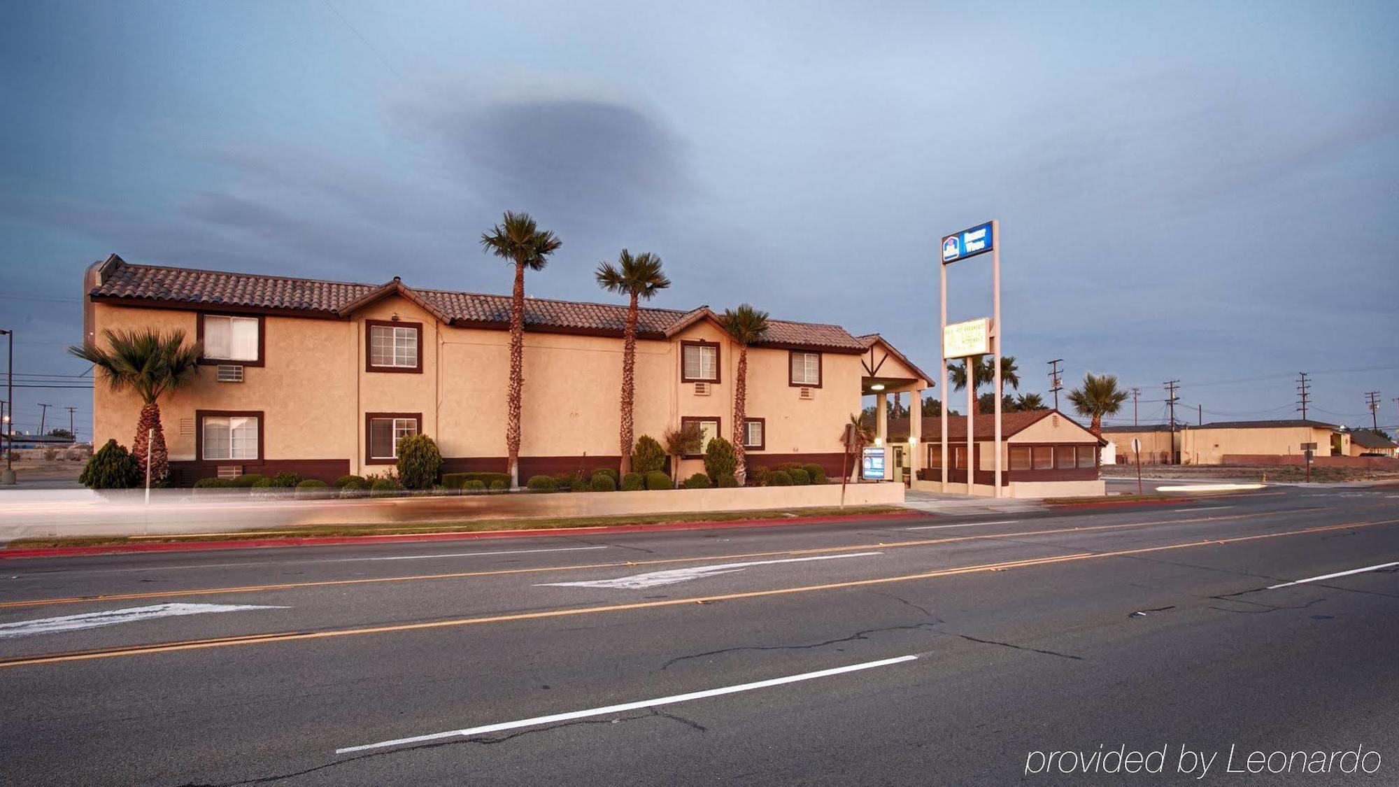 Best Western Desert Winds Мохаве Екстериор снимка