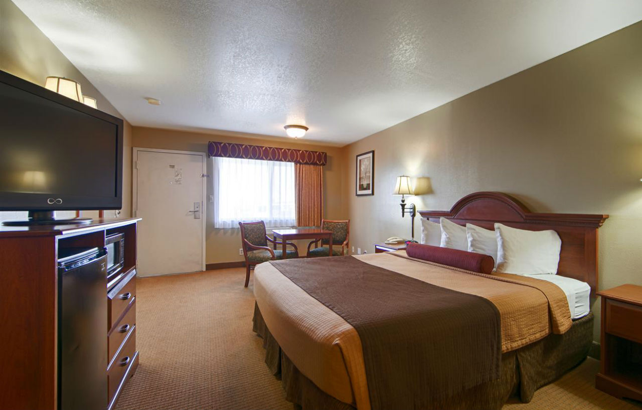 Best Western Desert Winds Мохаве Екстериор снимка